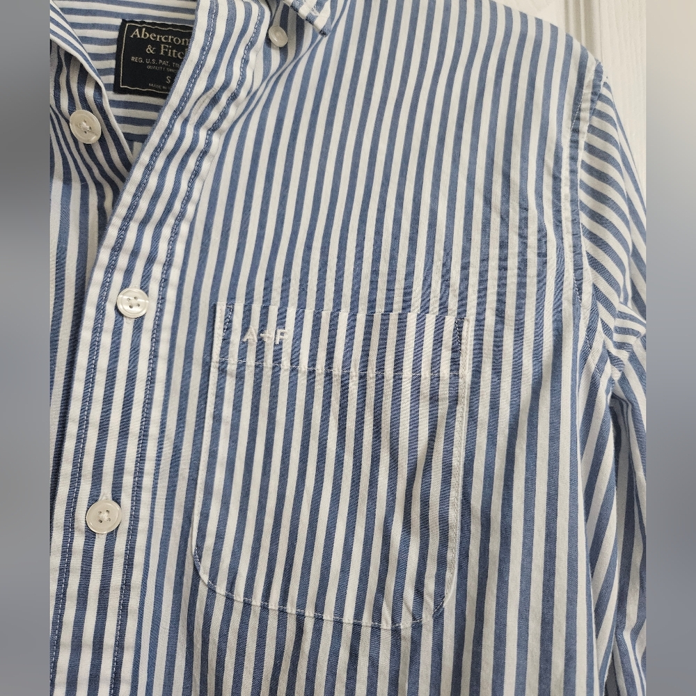 Mens Abercrombie Blue and White Striped Collared Shirt - Picture 4 of 7